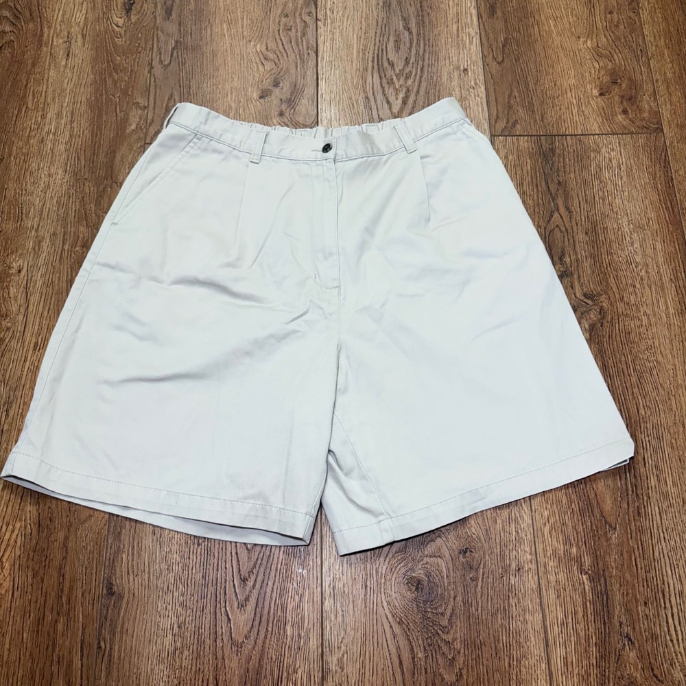 LL Bean Womens Size 16 Chino Shorts Beige Pleated Front High Rise Elastic Waist